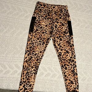 Legend cheetah print leggings